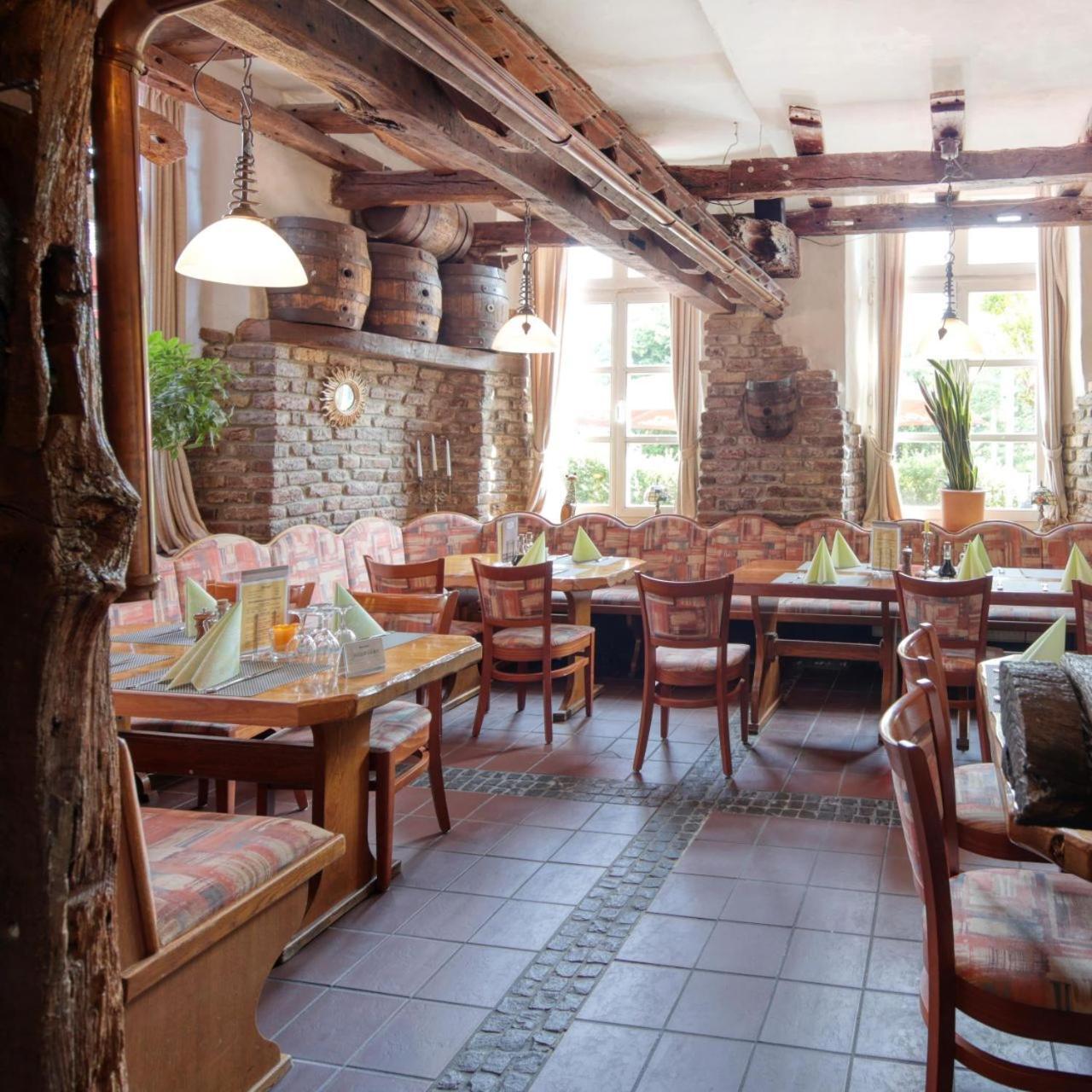 Hotel Restaurant Mathildenhof Pulheim Exterior photo